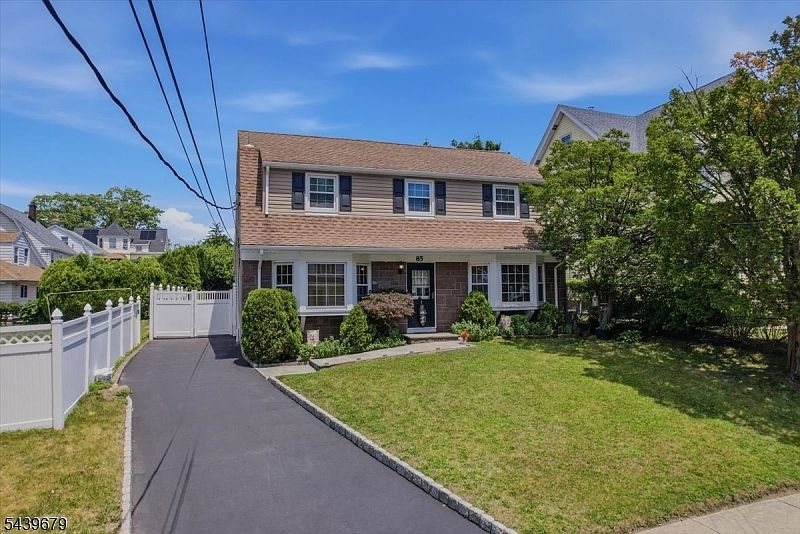 1st image of 85 Stewart Ave