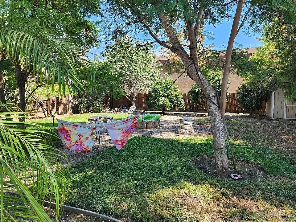 2nd image of 9373 Willowgrove Ave