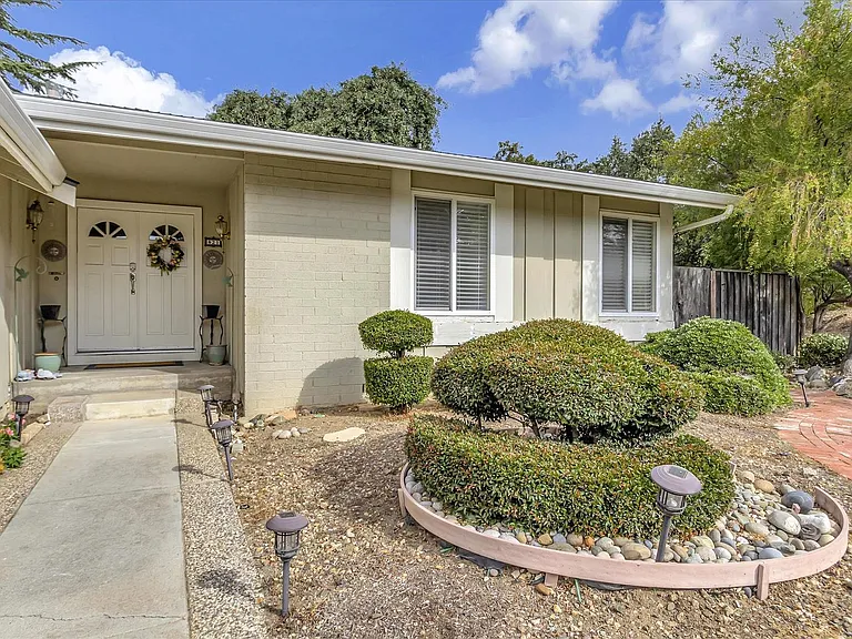 821 Figwood Ct — Photo 48