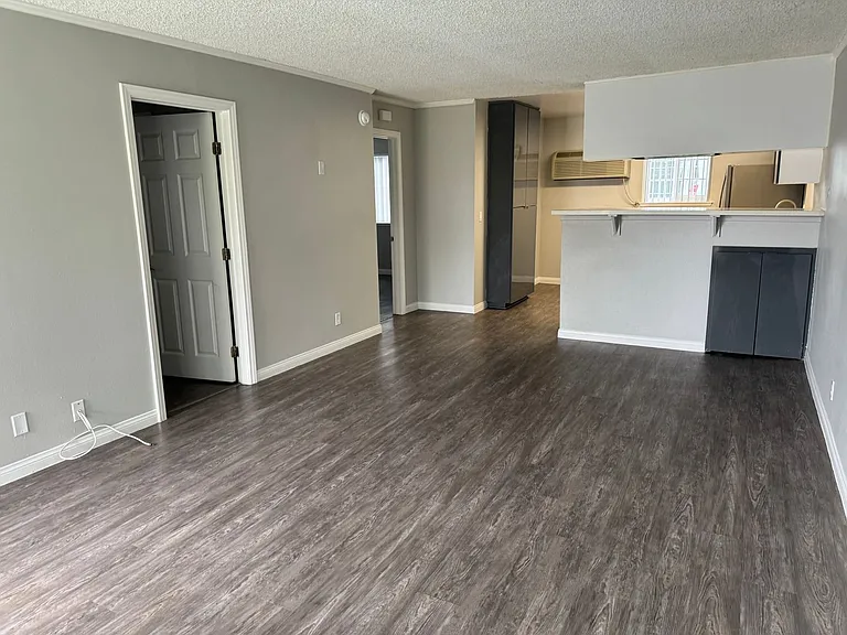 Villa Del Sol Apartments — Photo 67