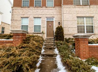 22684 Parkland Farms Ter, Ashburn, VA 20148