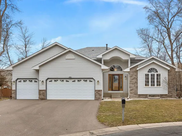 230 Hilltop Ln, Waconia, MN 55387