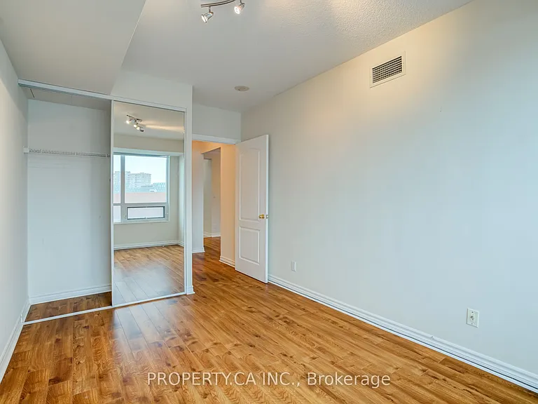88 Promenade Cir #201 — Photo 24