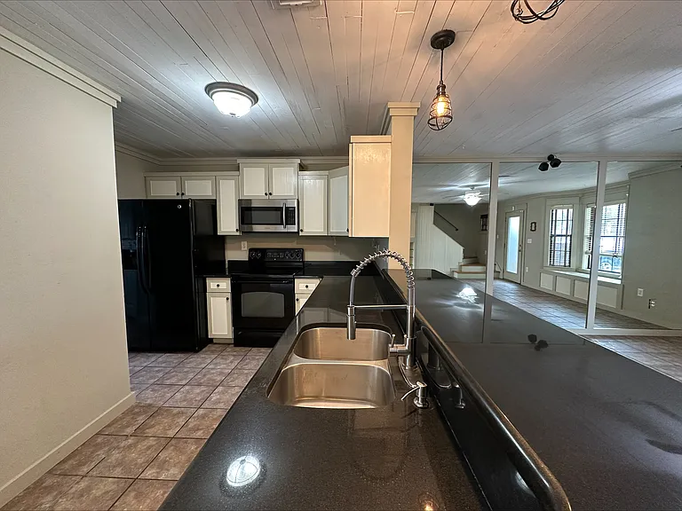 59 Wedge Ct #1 — Photo 6