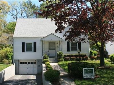 94 Dunwoodie St, Scarsdale, NY, 10583
