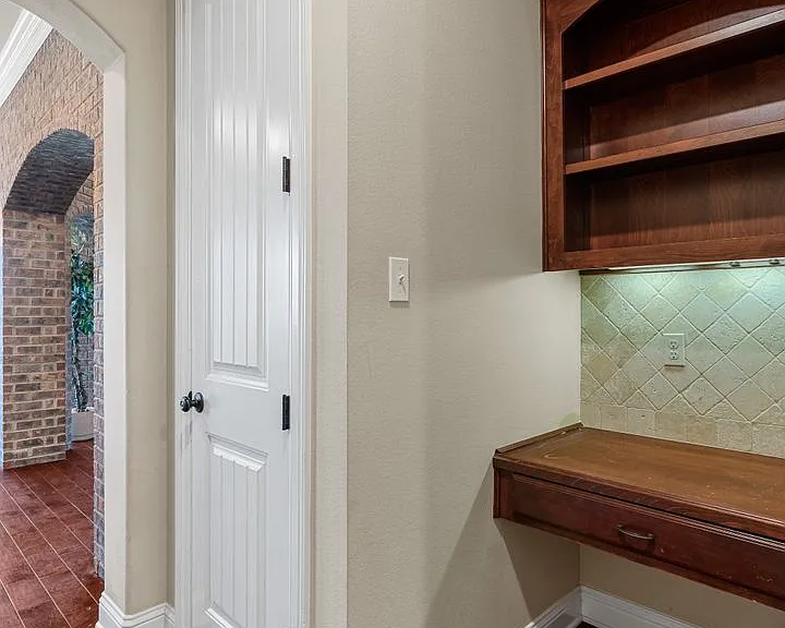 214 Danielle Dr — Photo 10