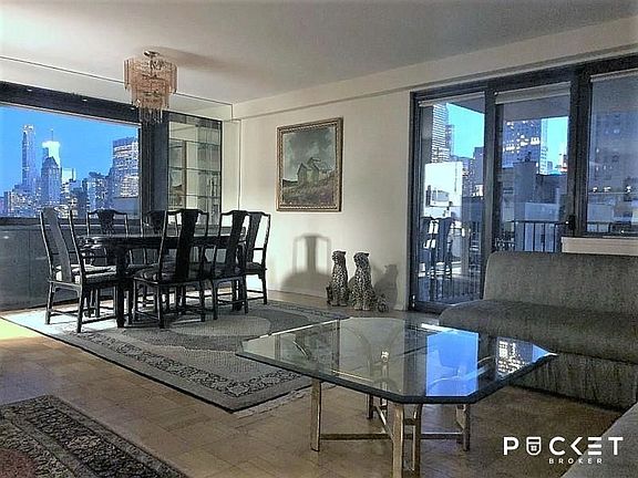 3rd image of 10 W 66th St APT 17G