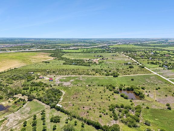 3rd image of 6580 Pfeil Rd