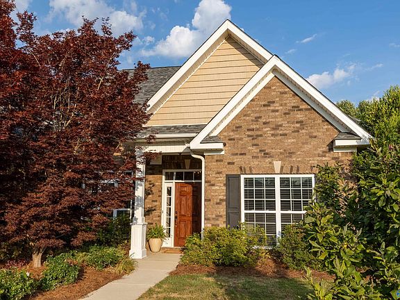 5th image of 4710 Old Maple Ct SE