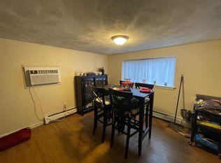 9 Banks St #1, Cambridge, MA 02138