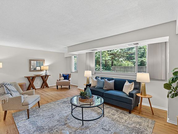 3rd image of 4601 N Park Ave APT 214P