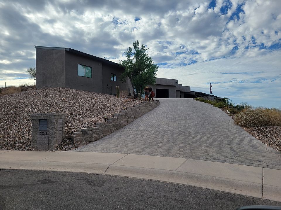 1st image of 13218 N El Pueblo Blvd