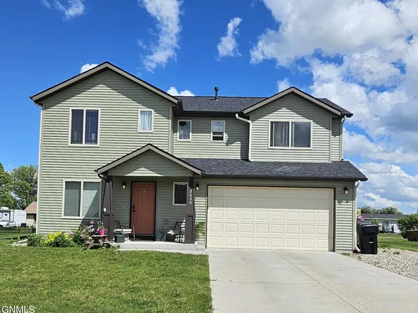2630 Bradford Ct, Williston, ND 58801