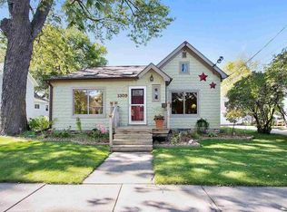 1309 S Monroe St, Appleton, WI 54915