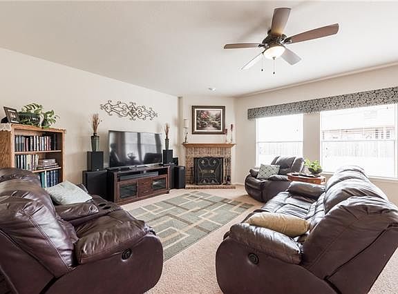 5th image of 1508 Amarylis Dr