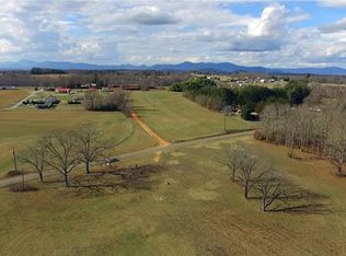 000 Melvin Hill Rd, Columbus, NC 28722