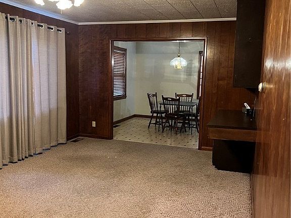 5th image of 105 Frederick Loop