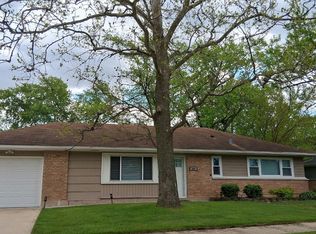 325 Waldmann Dr, Park Forest, IL 60466