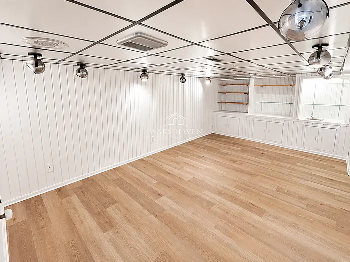 302 N Pershing Ave — Photo 16