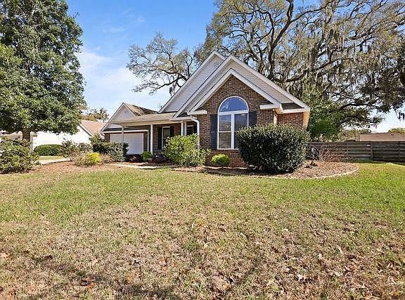 5th image of 123 Stately Oaks Cir