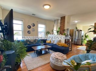 18 Lawn St #3, Mission Hill, MA 02120