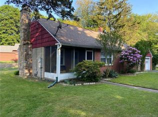 3 Cedarcrest Dr, Preston, CT 06365