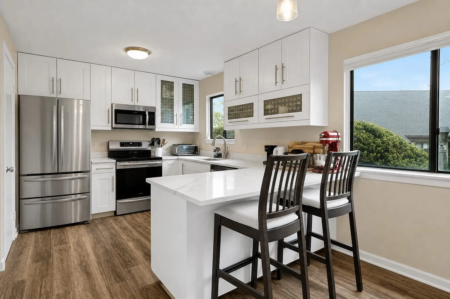 2 bed, 2.0 bath, 1427 sqft, $3,950 — Photo 3