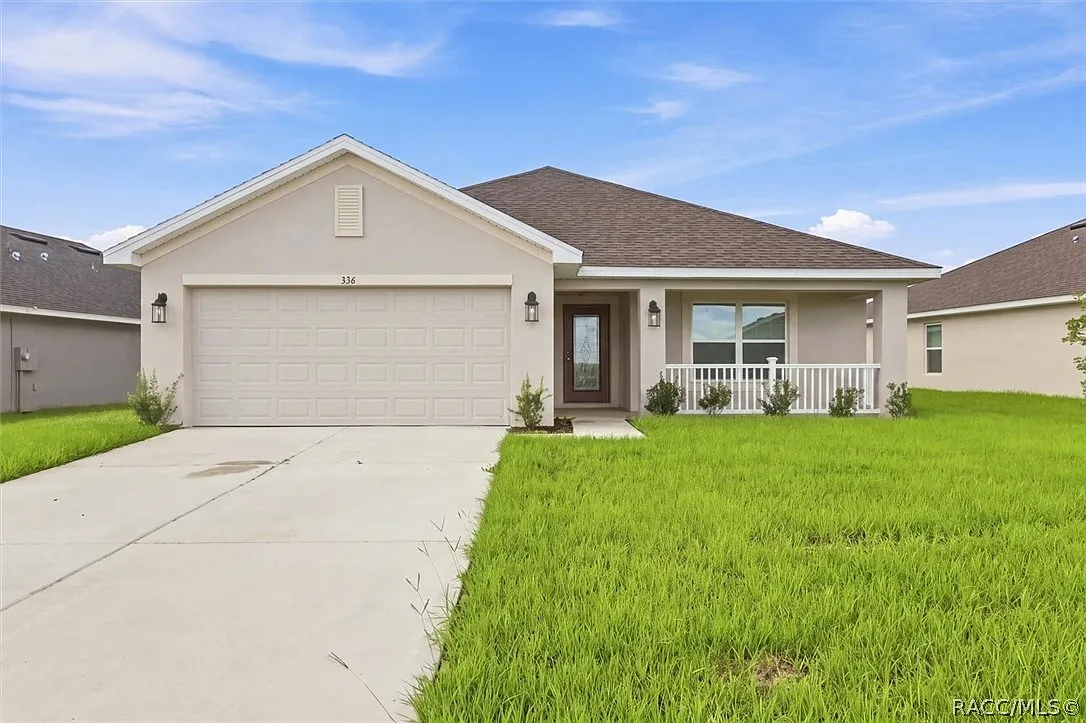 3 bed, 1628 sqft, $2,400 — Photo 1