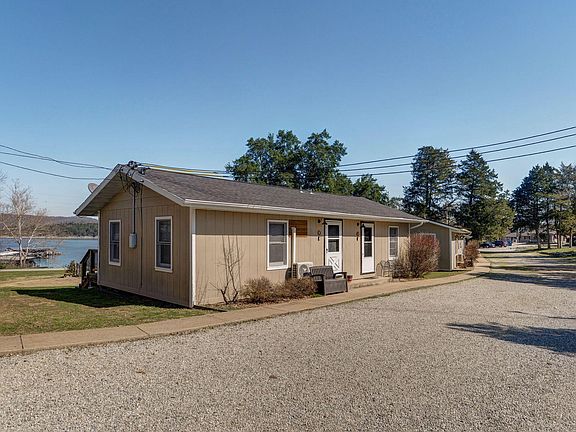 2nd image of 1715 Hideaway Road #D