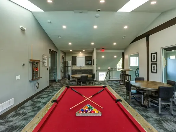 Sterling Pointe Apartments