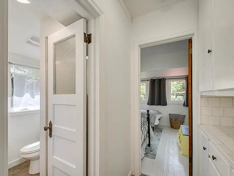 1415 E Bannock St — Photo 16