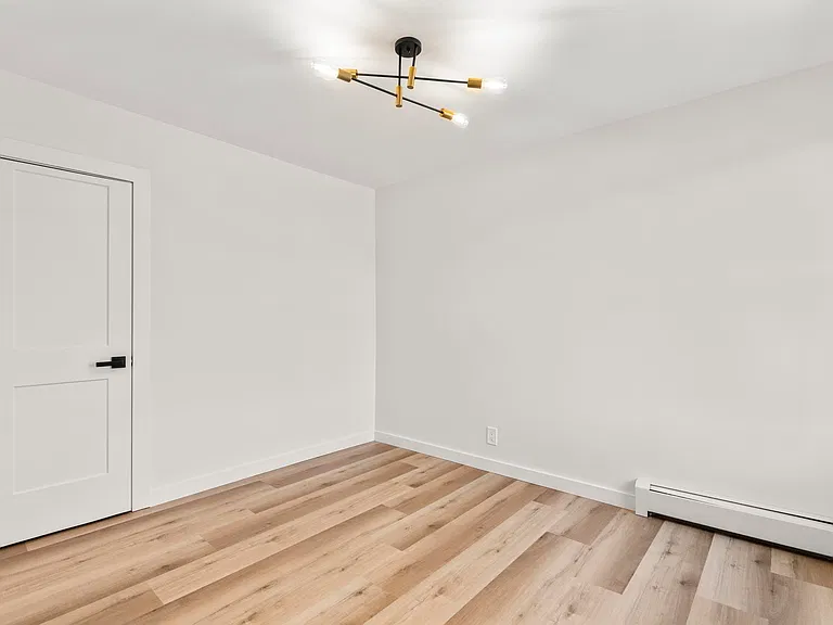425 N Main St #16 — Photo 18