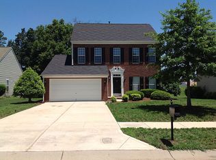 11533 Planters Estates Dr, Charlotte, NC 28278