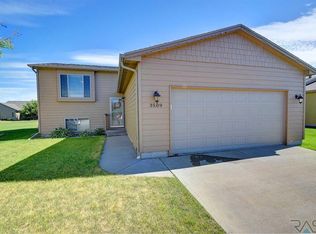 3509 W 90th St, Sioux Falls, SD 57108