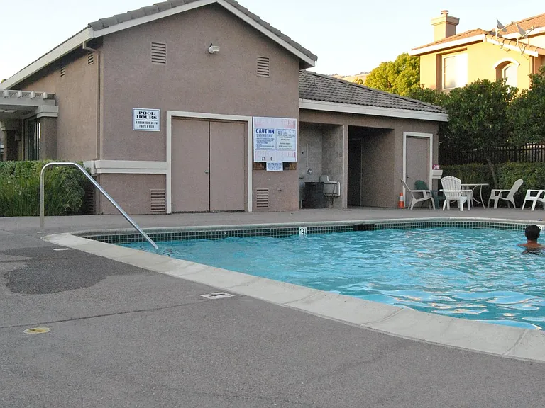 3509 Jasmine Cir — Photo 8