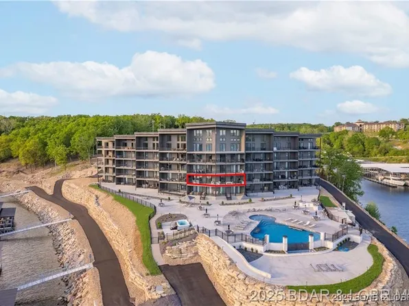 182 Havens Place Dr #2D, Lake Ozark, MO 65049
