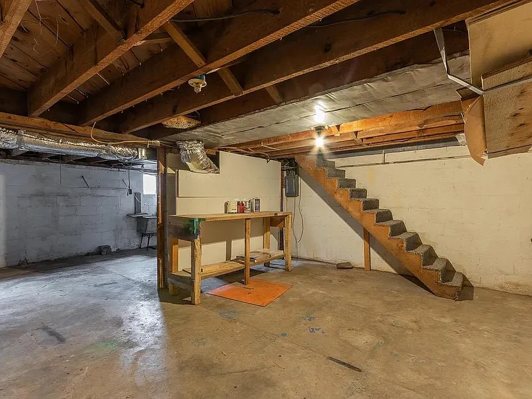 537 Long Ave — Photo 17