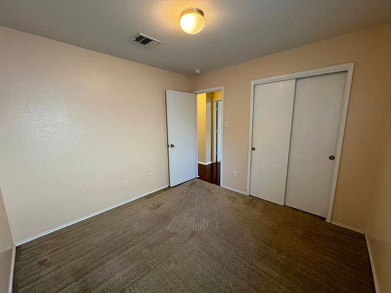 5704 Capricorn Loop — Photo 29