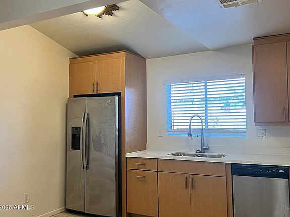 4th image of 1145 E ROOSEVELT Street