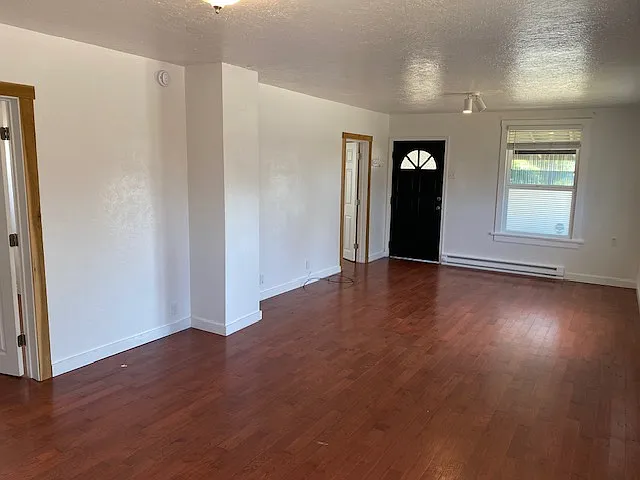 302A Van Trump Ave NE #A — Photo 11