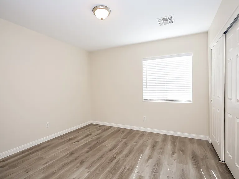 4137 Catalan Sails Ave — Photo 14