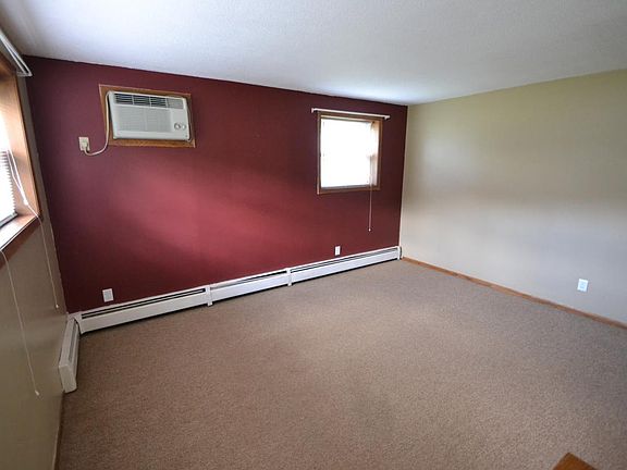 5th image of 1311 Greeley St S APT 3