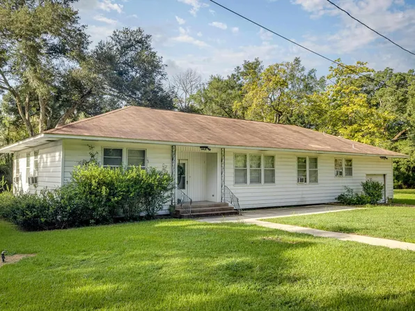 1209 Grayson St, Winnsboro, LA 71295