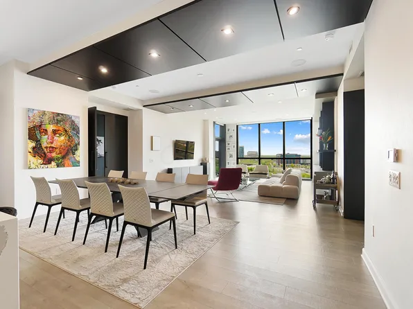 250 Spring St APT 925, Columbus, OH 43215