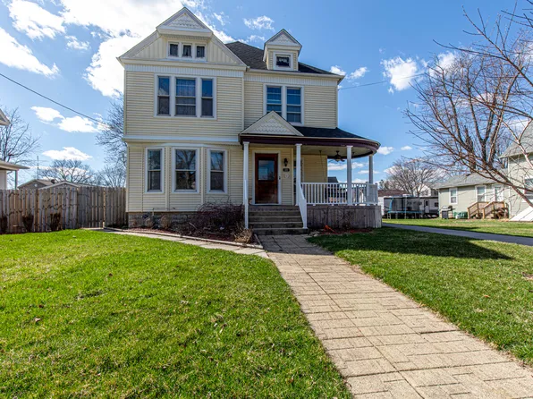 504 Stilson St, Earlville, IL 60518