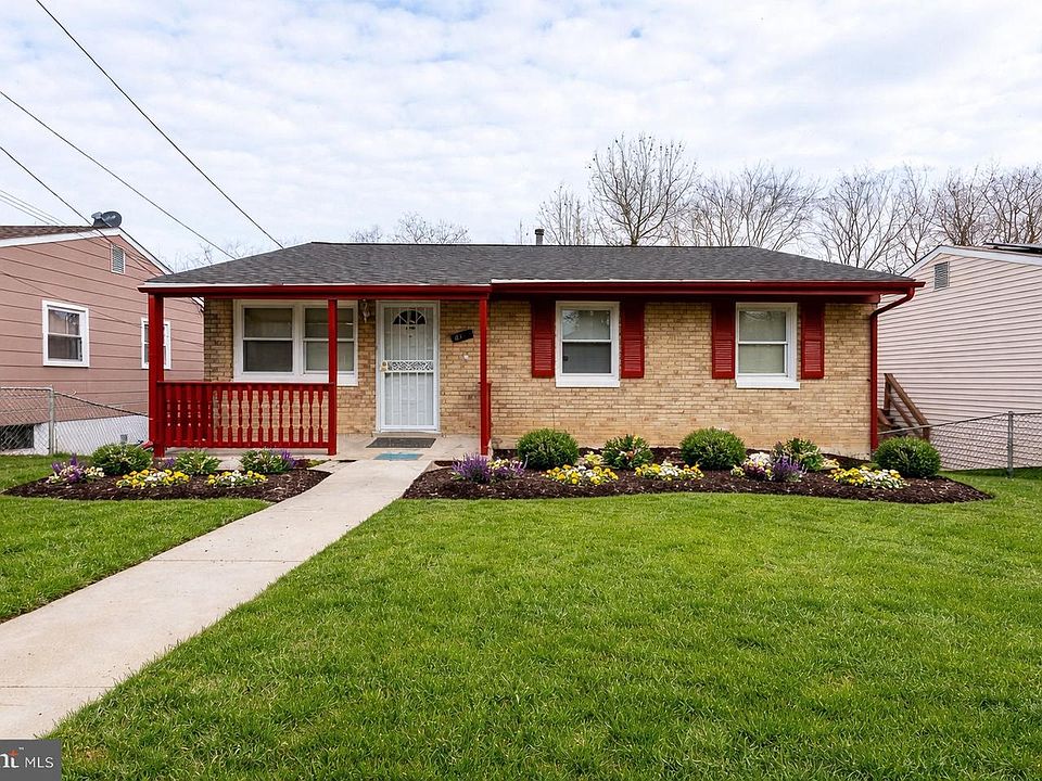 1st image of 8110 Phelps Pl