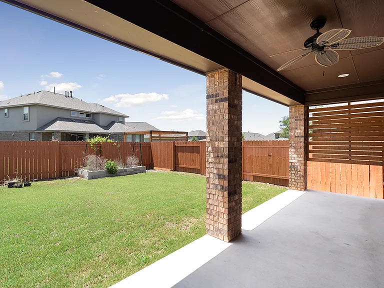2428 Granite Hill Dr — Photo 72