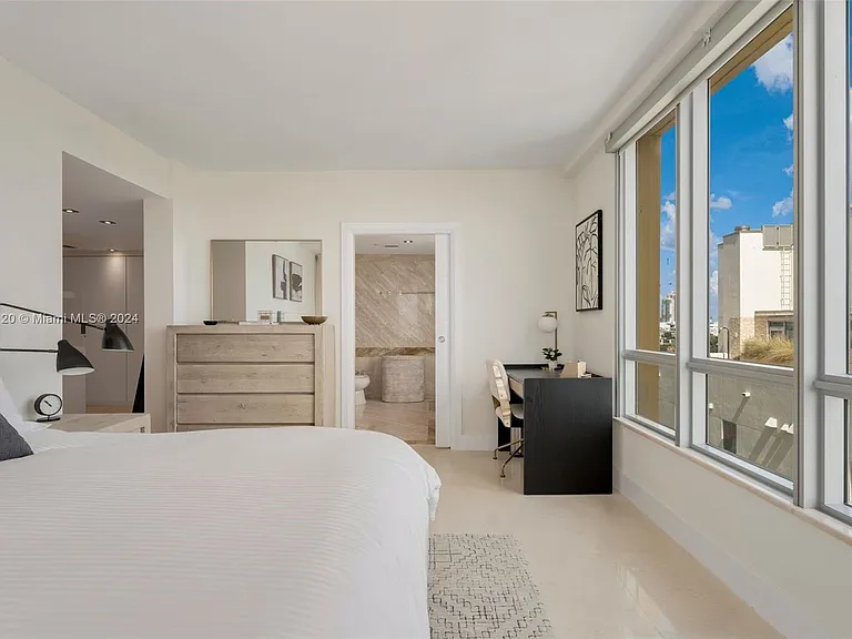 101 Ocean Dr #907 — Photo 15