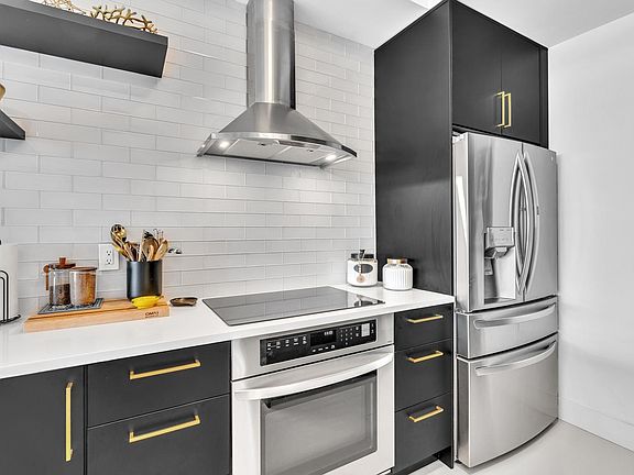 4th image of 701 E Camino Real #12g