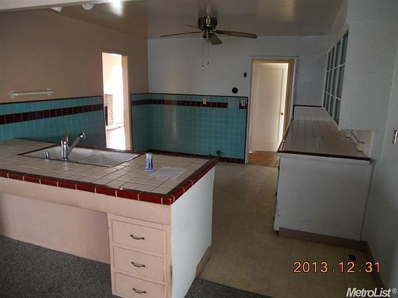 4th image of 2191 E Orwood St